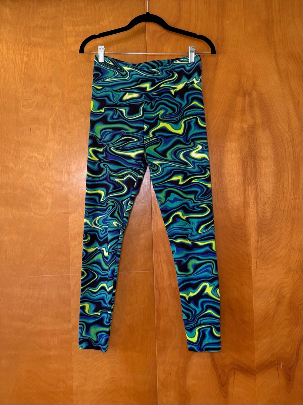 NO BOUNDARIES Neon Swirl Leggings - Blue, Green & Yellow size M